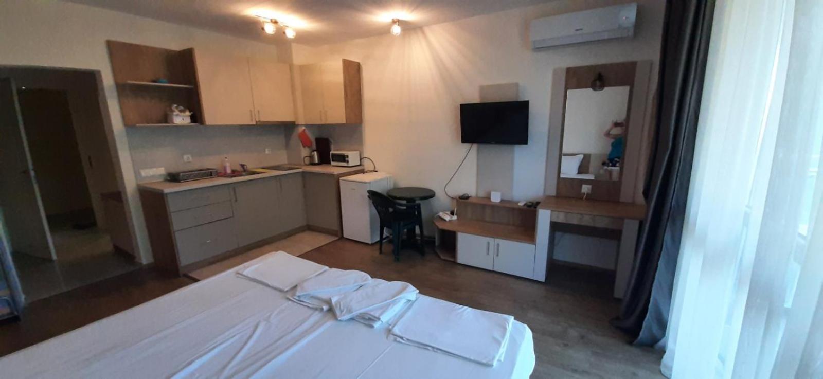 Алюр Студио Приморско - Studio Allure Primorsko Apartment Ngoại thất bức ảnh